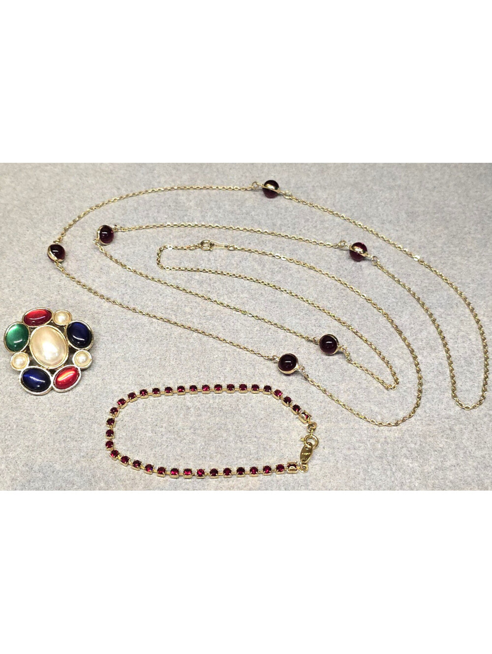 Avon Jewelry Lot Gold Tone Red Bead Necklace Rhinestone Bracelet Brooch